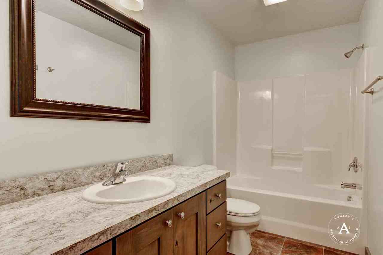 2058 Gold Avenue #2058 - Photo 3 of 22