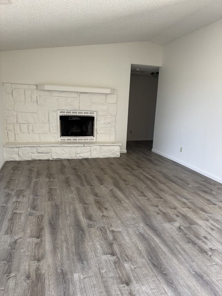 19660 Neuralia Rd #1 - Photo 4 of 13