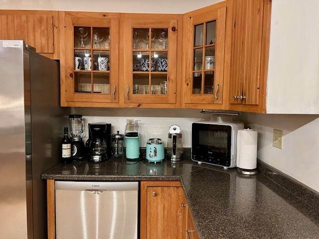 19 Union Ct #1 - Photo 3 of 9