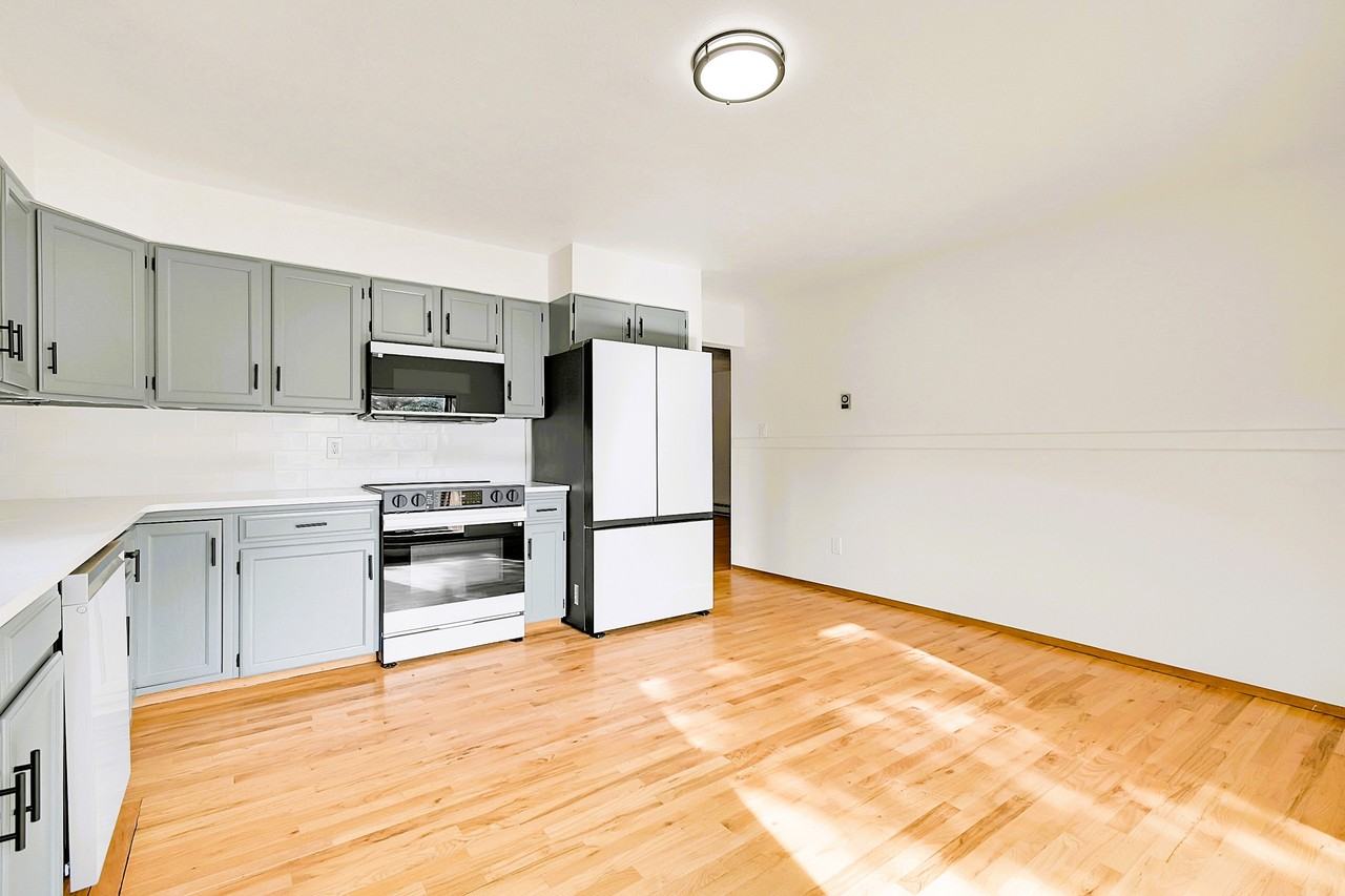 28195 Cragmont Dr #1 - Photo 3 of 38