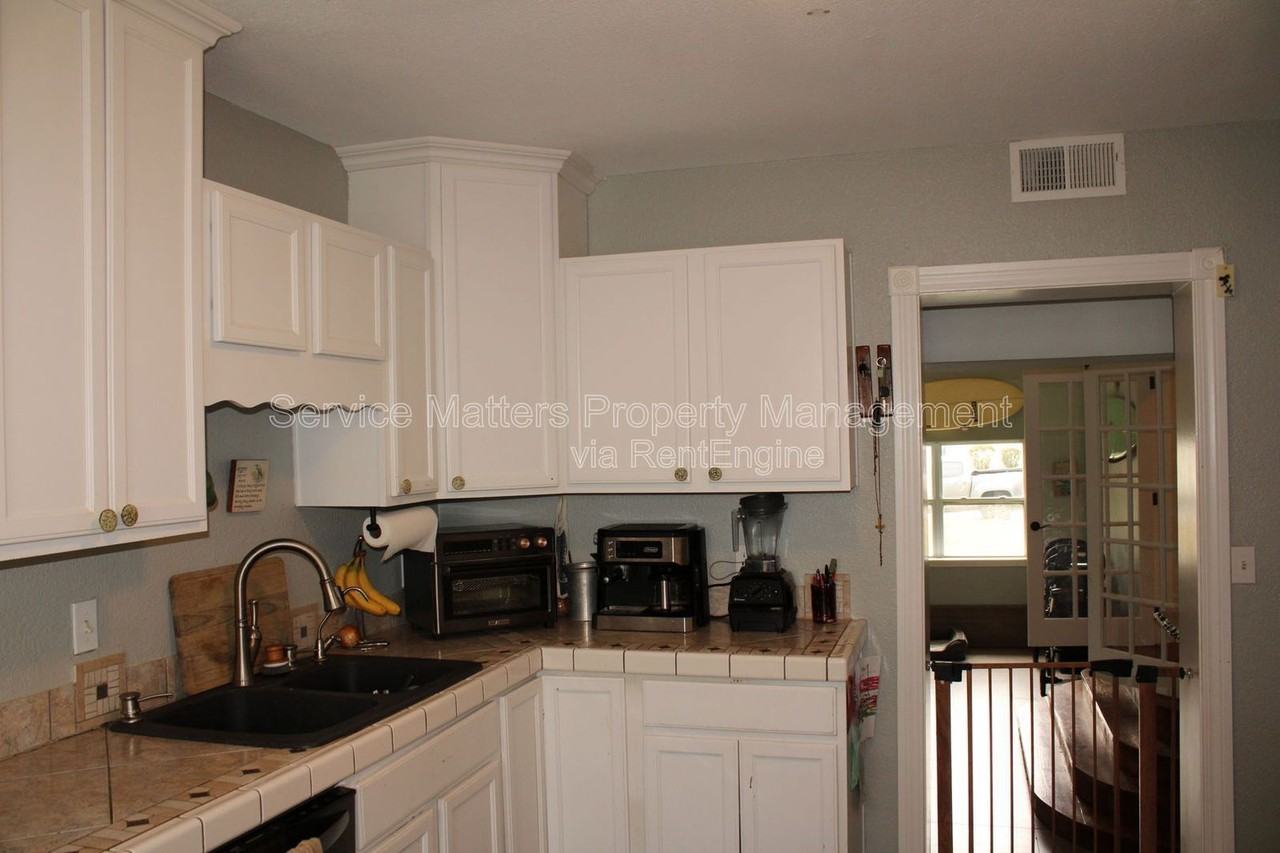 1550 E Leonard St - Photo 7 of 13