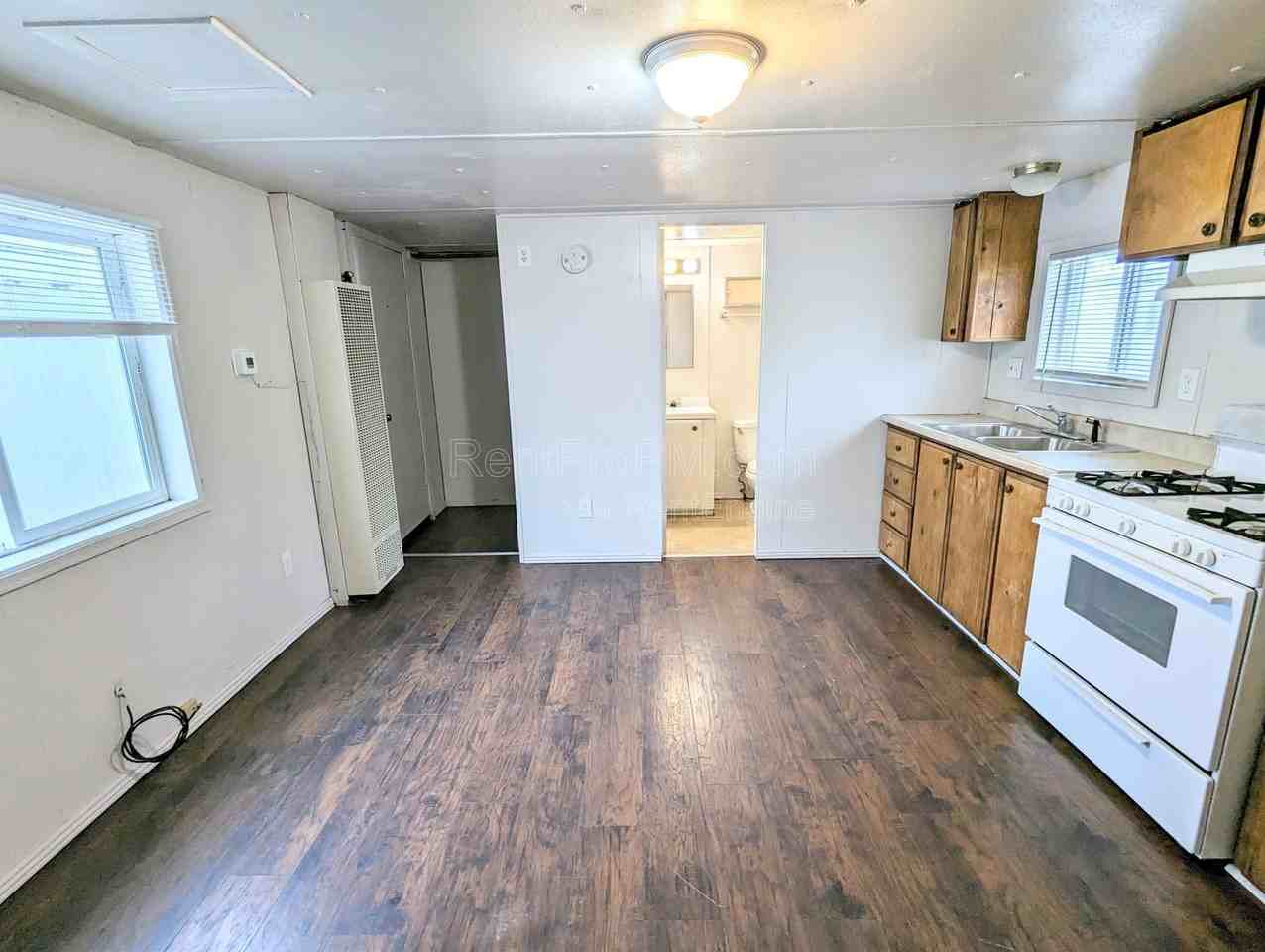 1303 N College Ave #26 - Photo 3 of 11