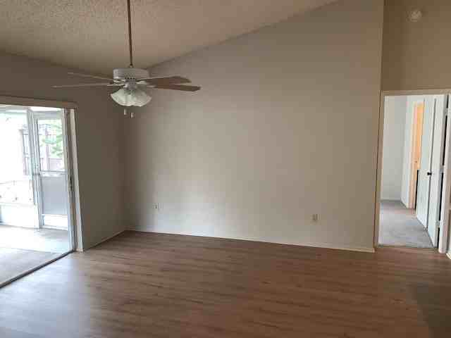 418 Benson St #1 - Photo 3 of 10