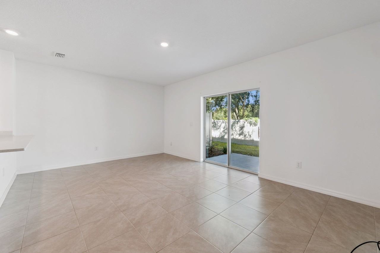 6356 Sophie Oaks Court #1 - Photo 4 of 20