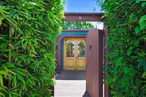 featured image of 27 Gate 5 Road #27C