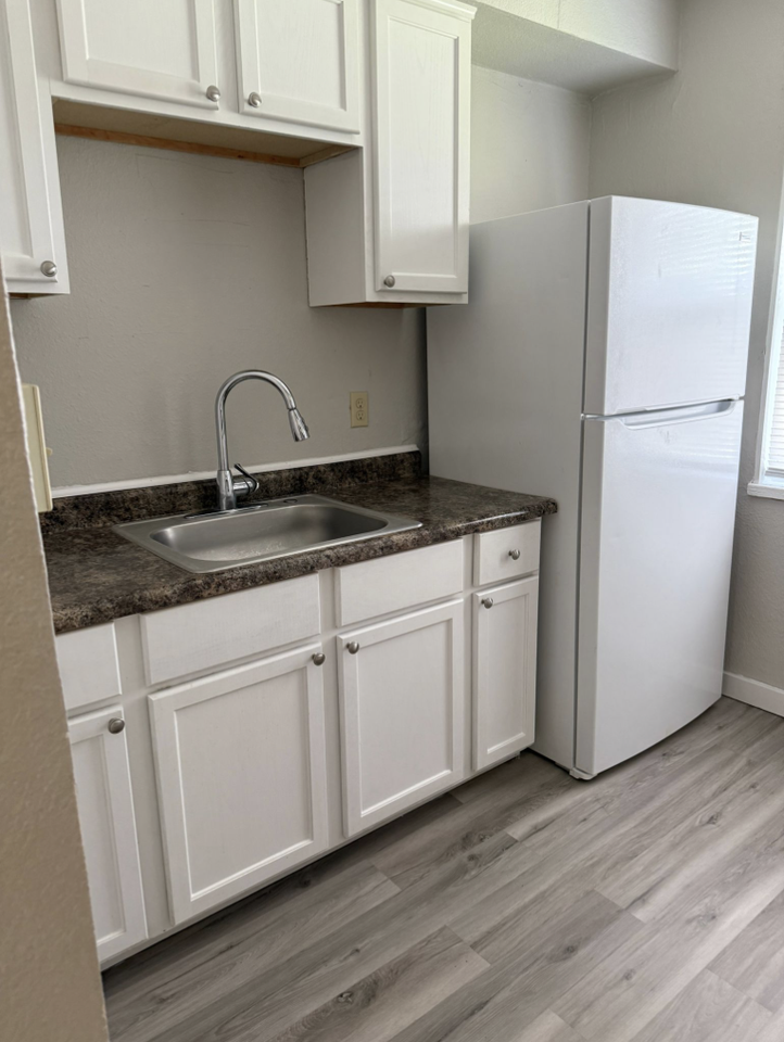 1700 Harold Avenue #1706 - Photo 3 of 8
