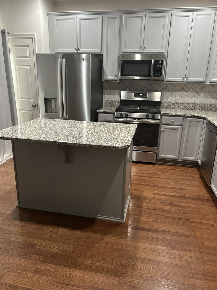 3525 Naamans Rd - Photo 3 of 9