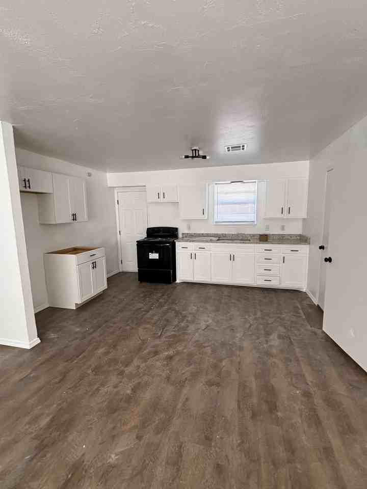 104 Gatewood Drive #1 - Photo 3 of 18