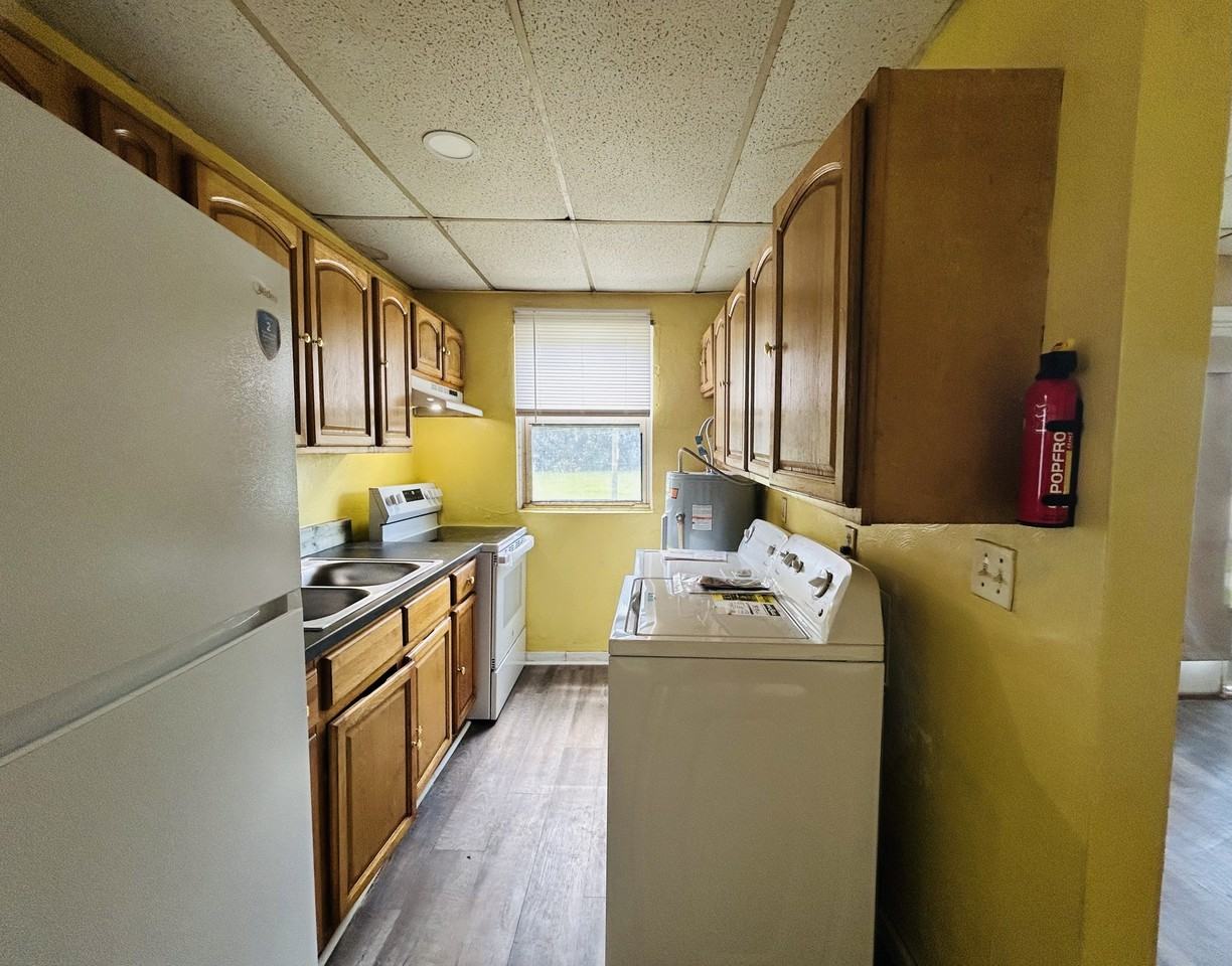 242 West 28th Street #1 - Photo 7 of 25