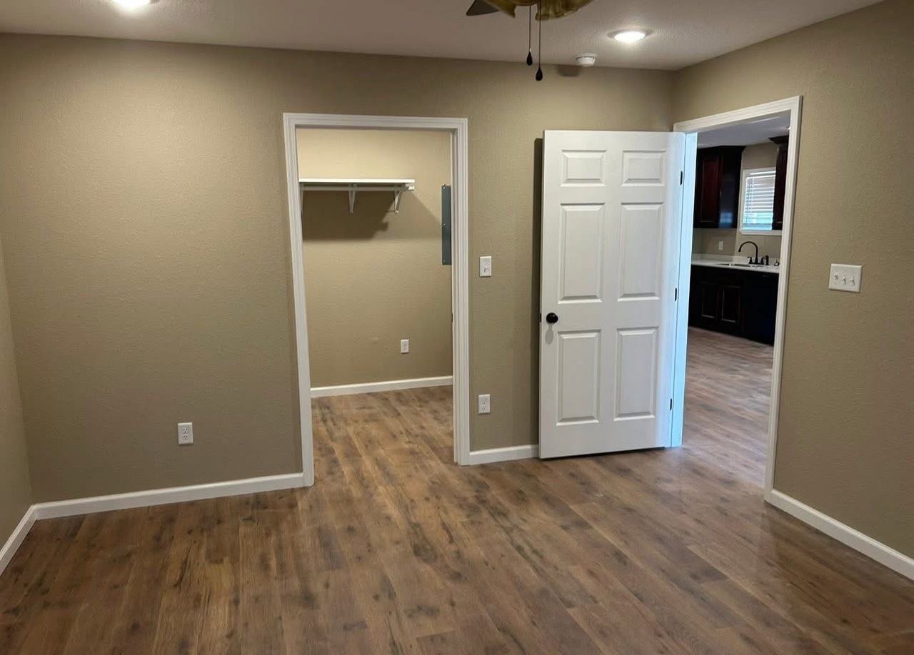 3712 School St #2 - Photo 5 of 7