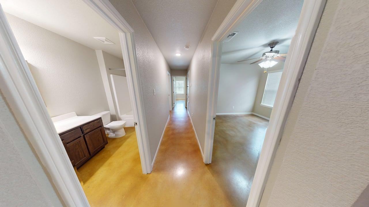 2200 Indian Trl #B - Photo 3 of 38