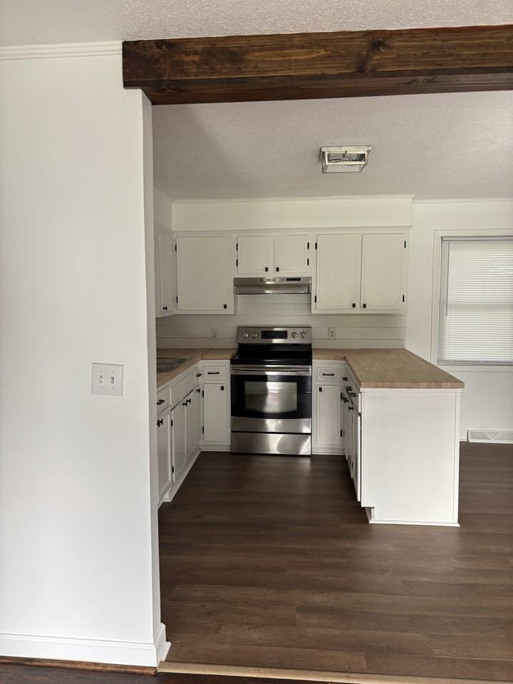 307 North 12th Avenue #1 - Photo 3 of 10