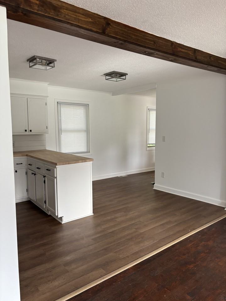 307 N 12th Ave #1 - Photo 4 of 10