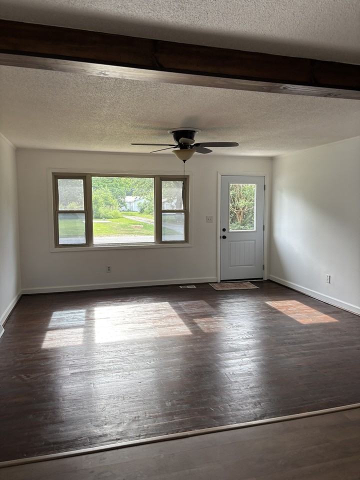 307 N 12th Ave #1 - Photo 5 of 10