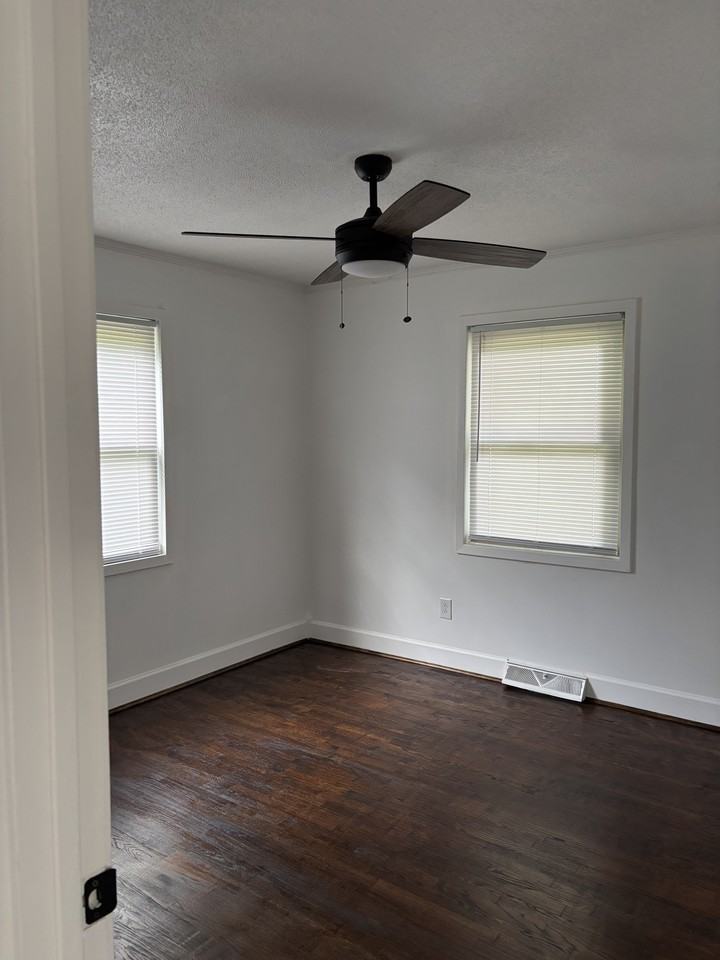 307 N 12th Ave #1 - Photo 6 of 10