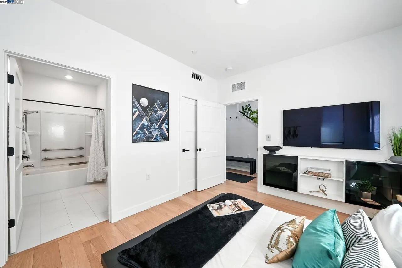 25243 Villager Ln #1 - Photo 7 of 20