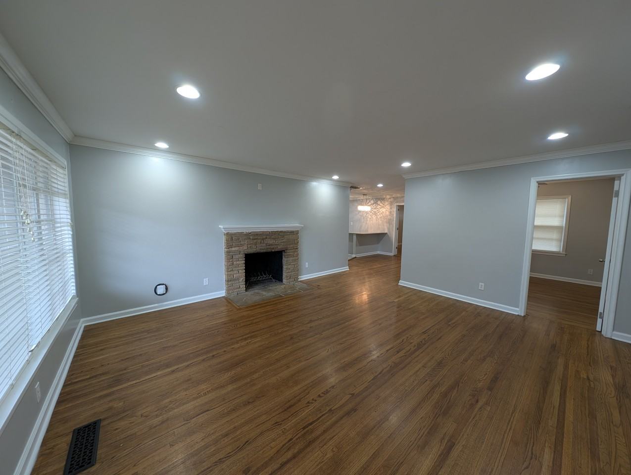 1135 East 49th Street #1 - Photo 2 of 15