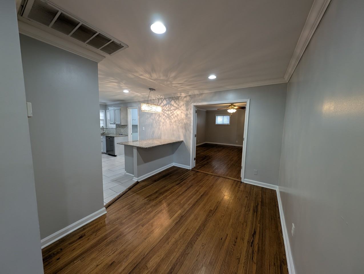 1135 East 49th Street #1 - Photo 4 of 15