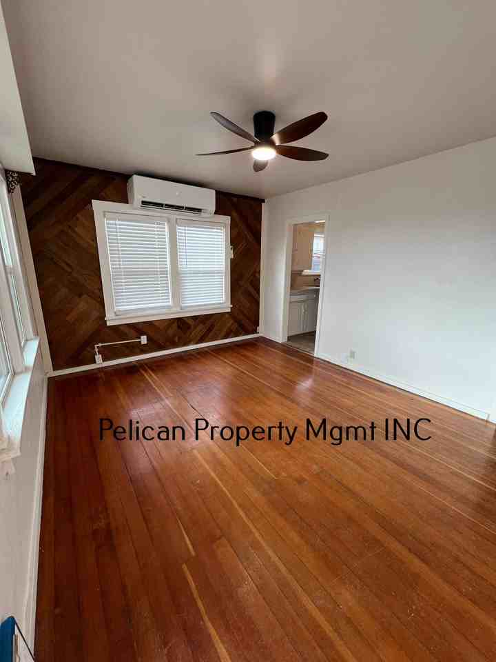 327 Jefferson St #1 - Photo 7 of 18