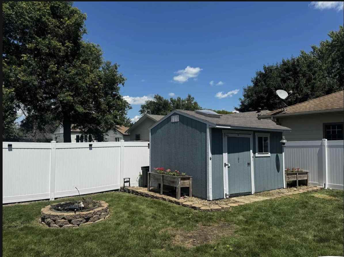 812 West 4th Street #1 - Photo 2 of 19