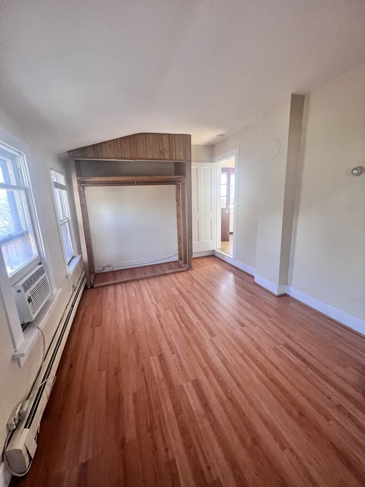 7800 Bradburn Blvd #1 - Photo 4 of 9