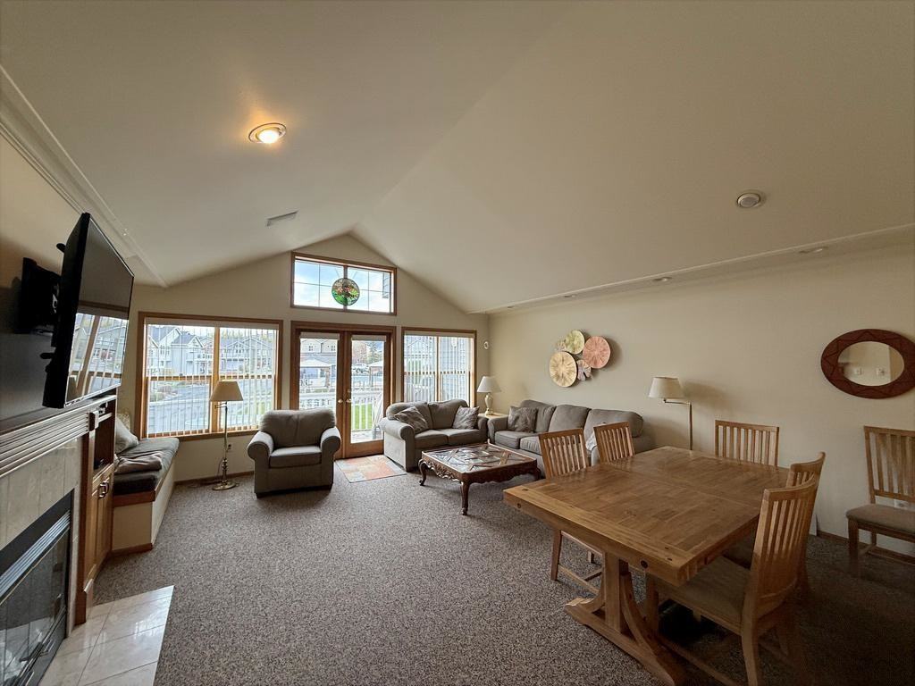 217 East Parkway Drive #1 - Photo 2 of 18