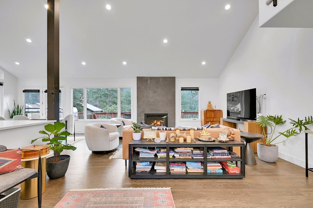 28384 Kinnikinnick Rd #1 - Photo 4 of 50