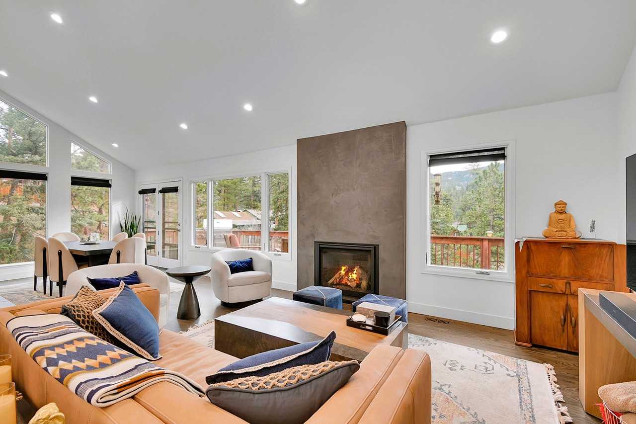 28384 Kinnikinnick Rd #1 - Photo 5 of 50