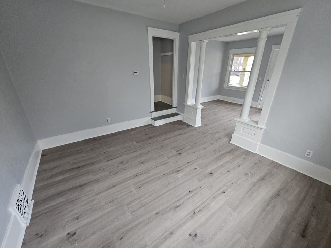 1852 E 32nd St #1852LEFT - Photo 5 of 50