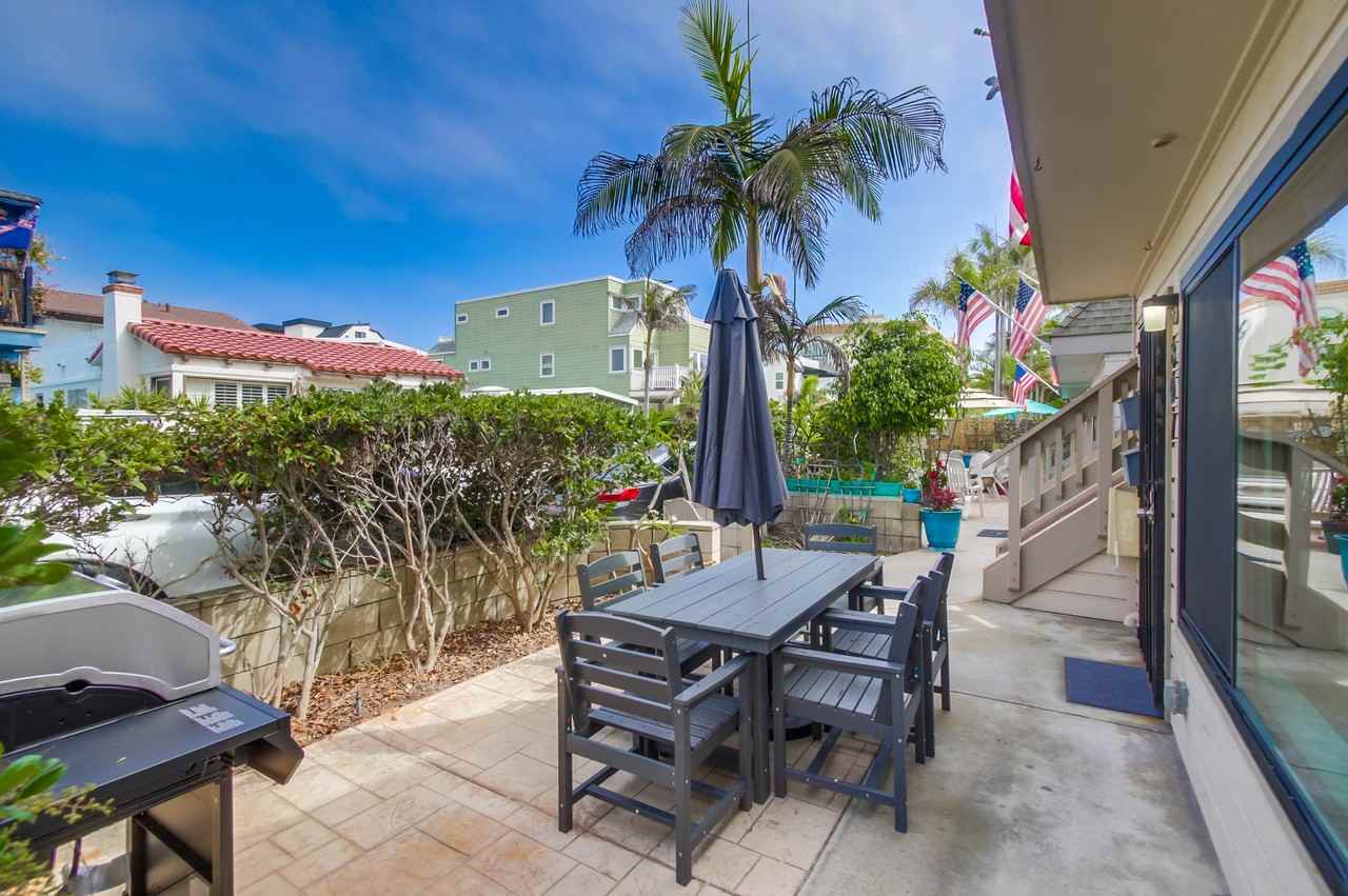 807 Capistrano Pl #1 - Photo 5 of 50