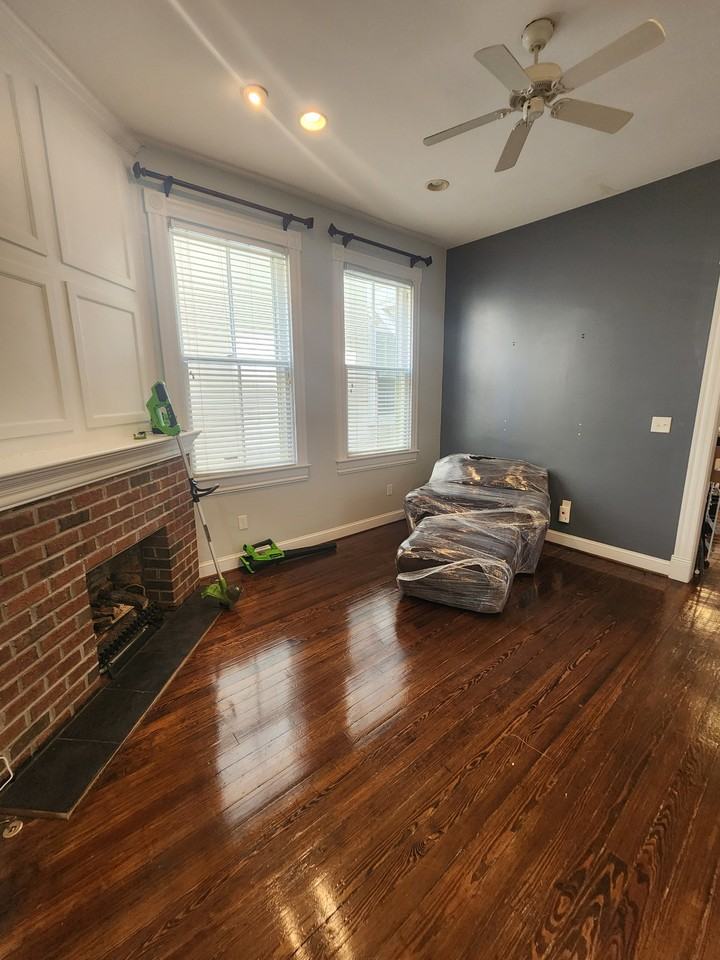 436 Dinwiddie St #1 - Photo 3 of 32