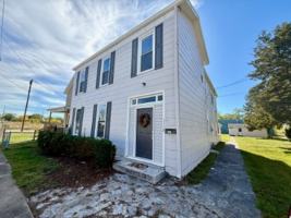 featured image of 1112 Girard Avenue #1