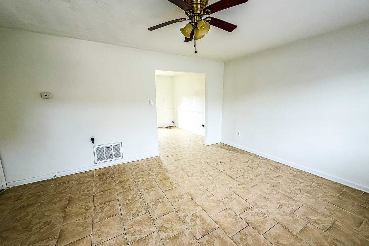 1038 Wickford Court #1 - Photo 3 of 17