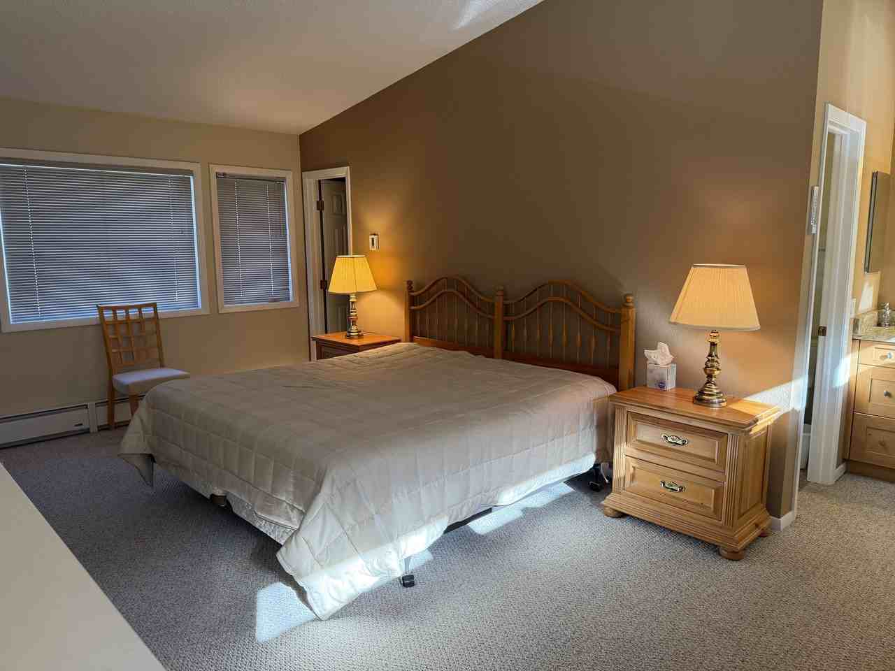 2570 2570 KINNIKINNICK RD - 1Unit H4 #H4 - Photo 7 of 17