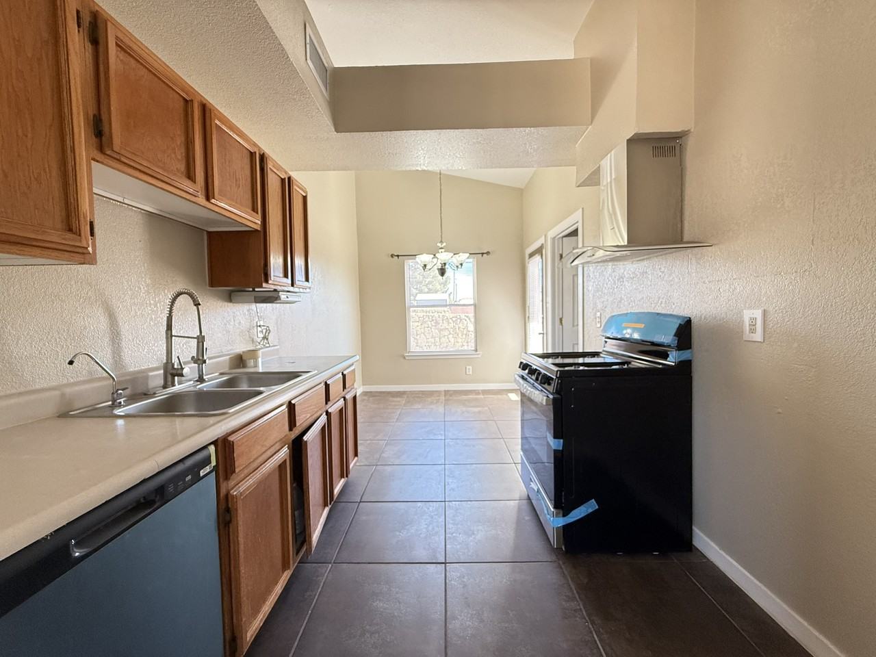 1217 Iguana Place #1 - Photo 5 of 31