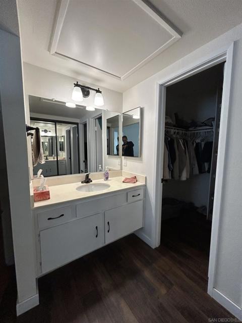 746 746 Eastshore Terrace - 108Unit 108 #108 - Photo 5 of 7