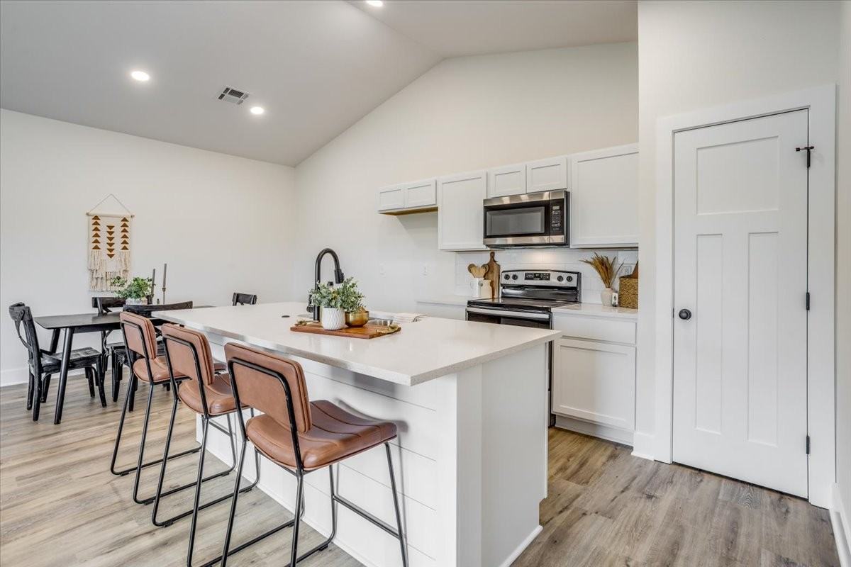 519 Briarbrook Ln #1 - Photo 7 of 9