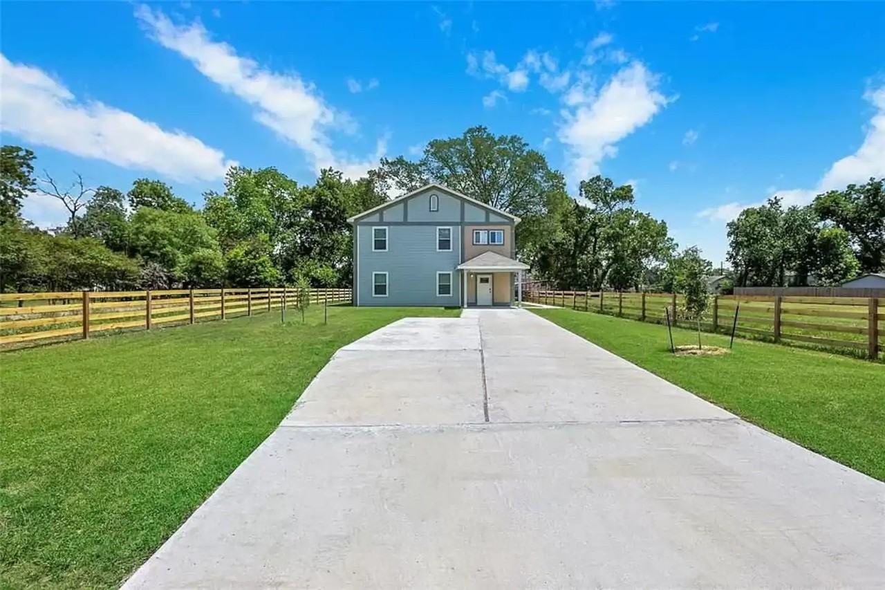 7740 Wileyvale Rd #B - Photo 3 of 44