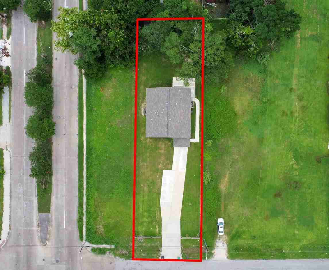 7740 Wileyvale Rd #B - Photo 4 of 44