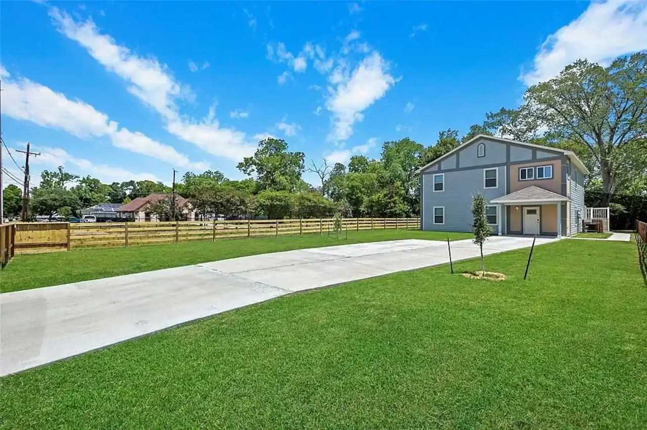 7740 Wileyvale Rd #B - Photo 5 of 44