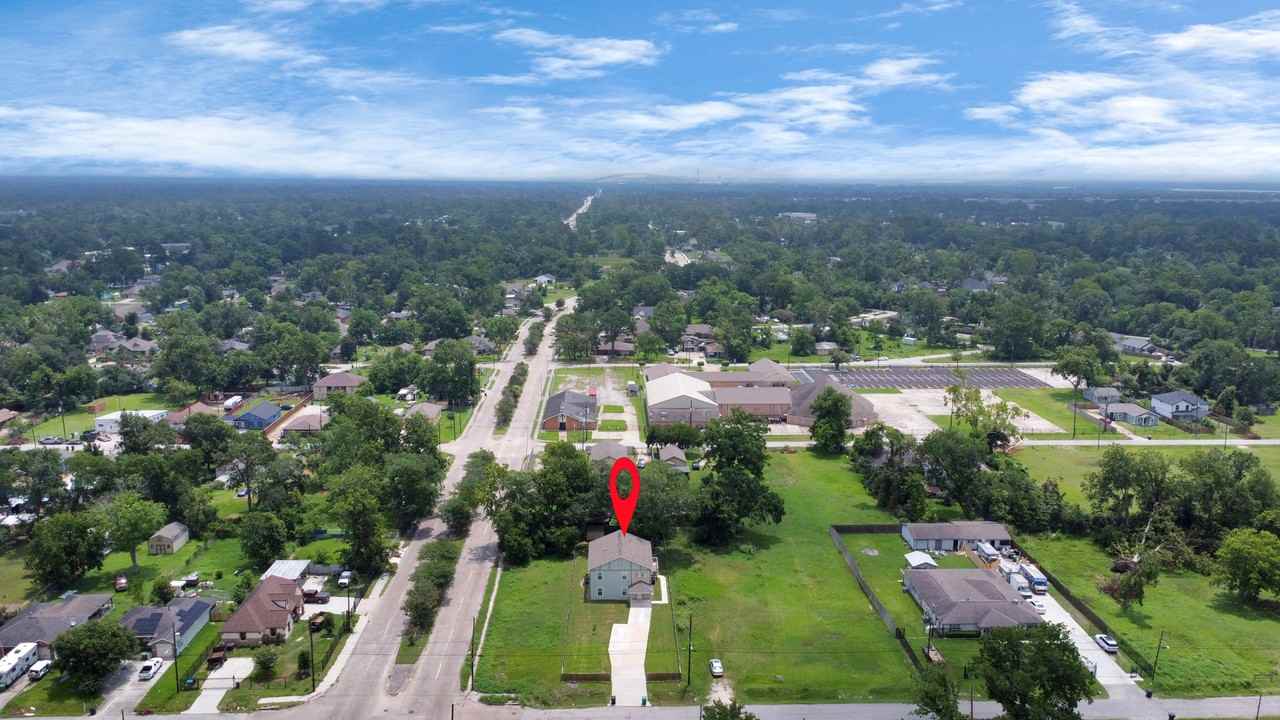 7740 Wileyvale Rd #B - Photo 7 of 44