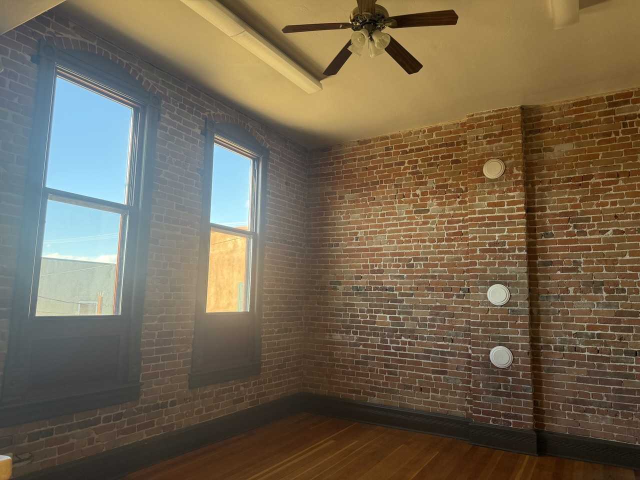 134 F St #1 - Photo 2 of 3