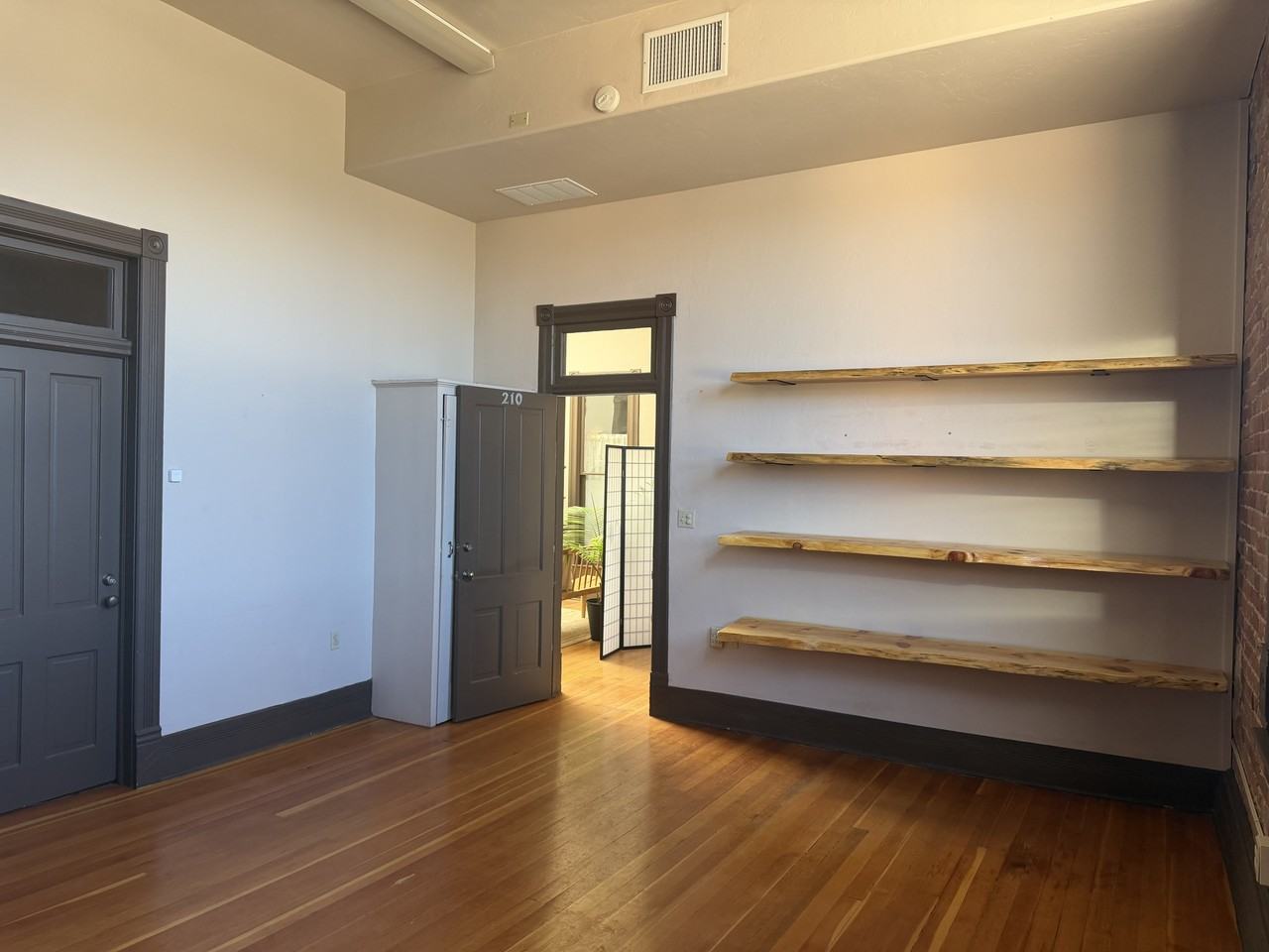 134 F St #1 - Photo 3 of 3