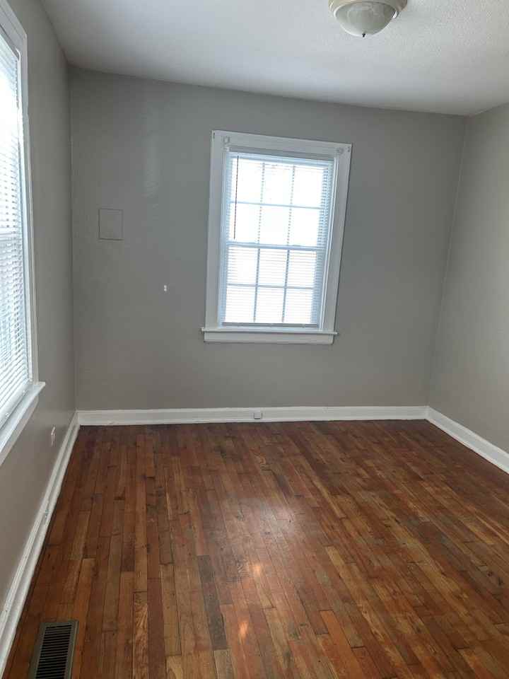 202 Morgan St #1 - Photo 7 of 14