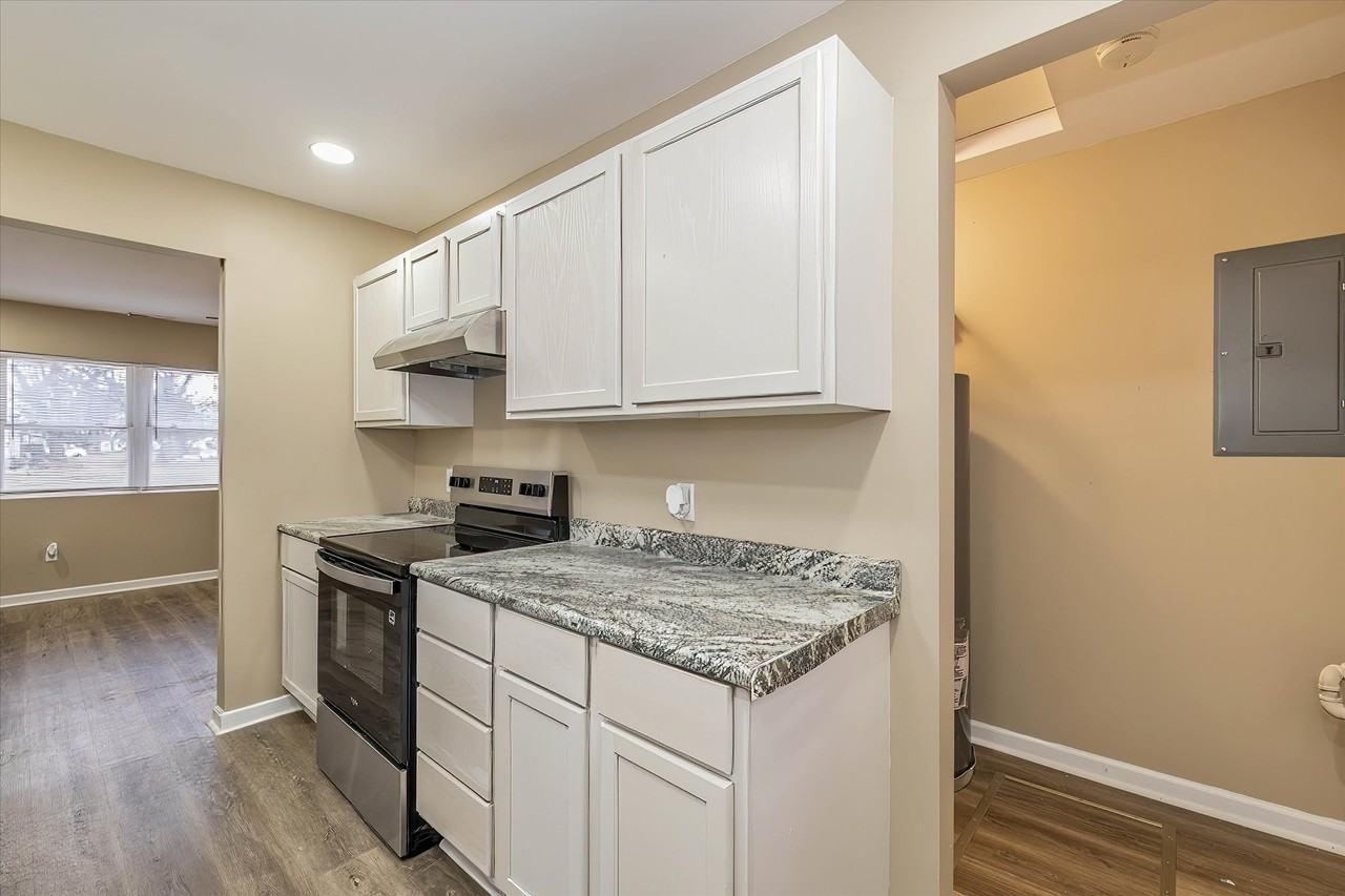 1609 North Outer Drive #1 - Photo 6 of 18