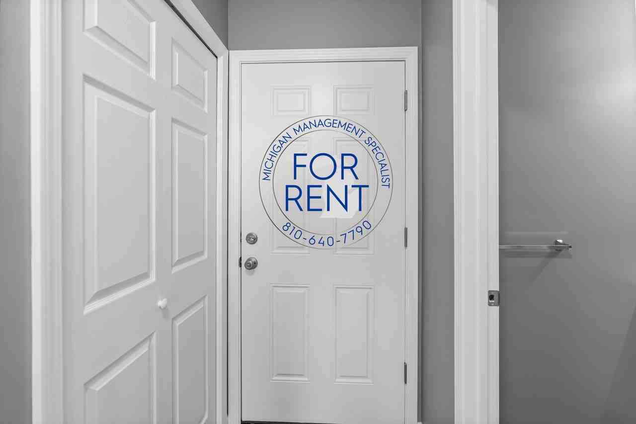 816 Asylum St 816 - 6 #6 - Photo 2 of 36