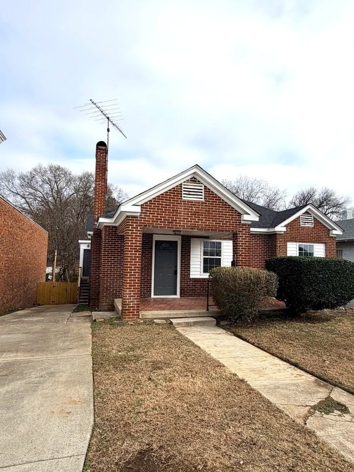 514 N Hamilton St #1 - Photo 2 of 22