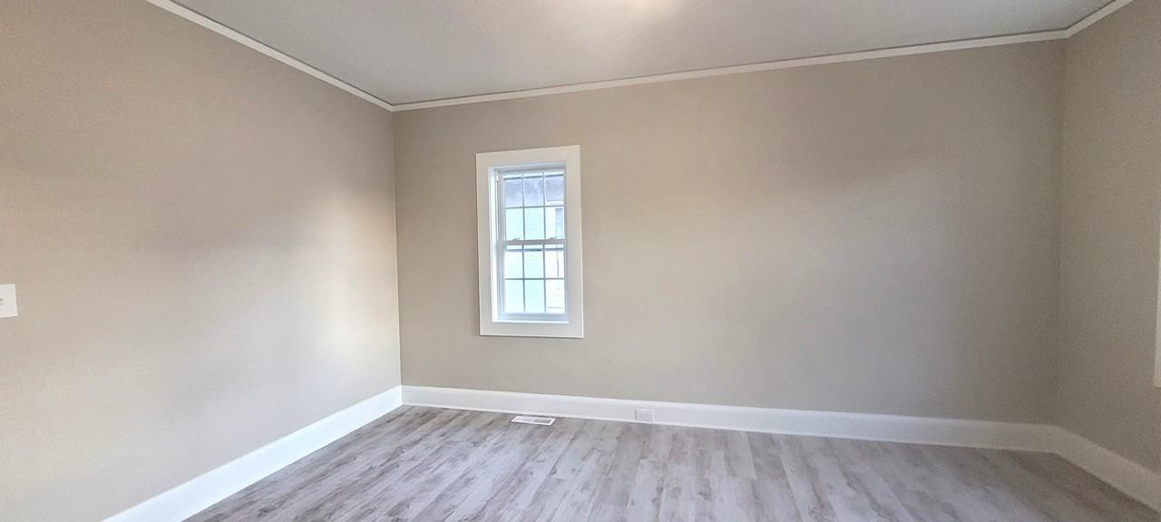 514 N Hamilton St #1 - Photo 7 of 22