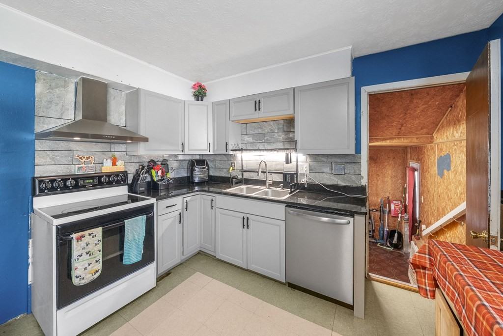 1405 Barberry Pl #1 - Photo 7 of 20