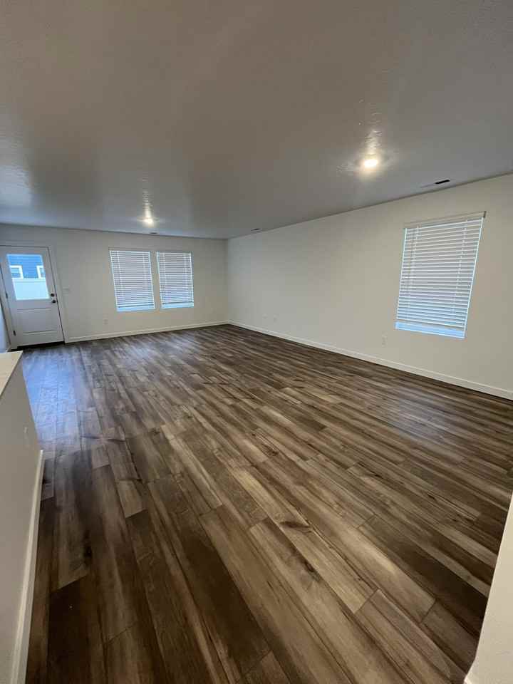 Avalena Avenue #307 - Photo 6 of 16